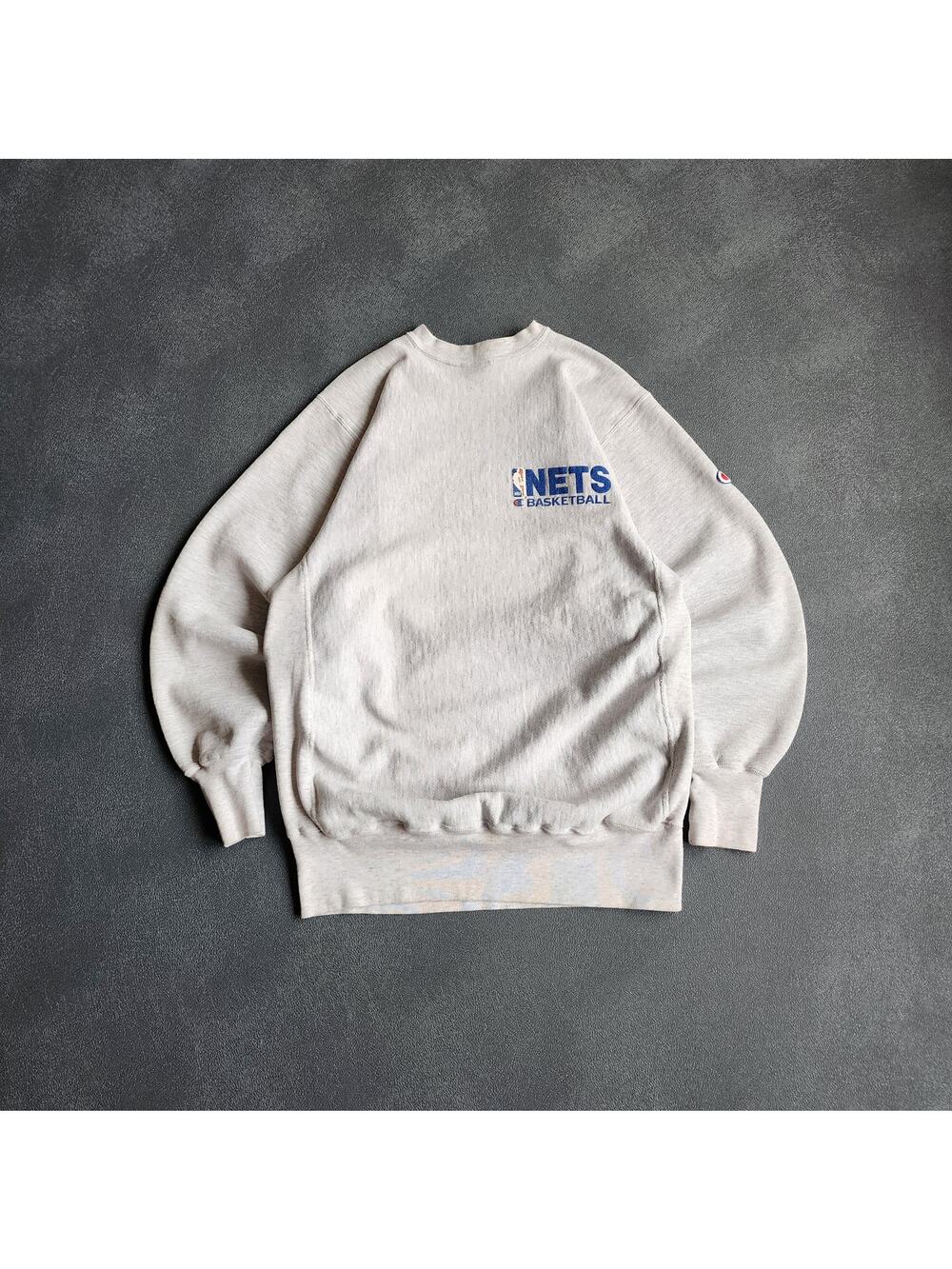 Vintage New Jersey Nets NBA Grey Champion Reverse Weave Sweatshirt XL